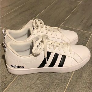 Adidas Low Top Sneakers
